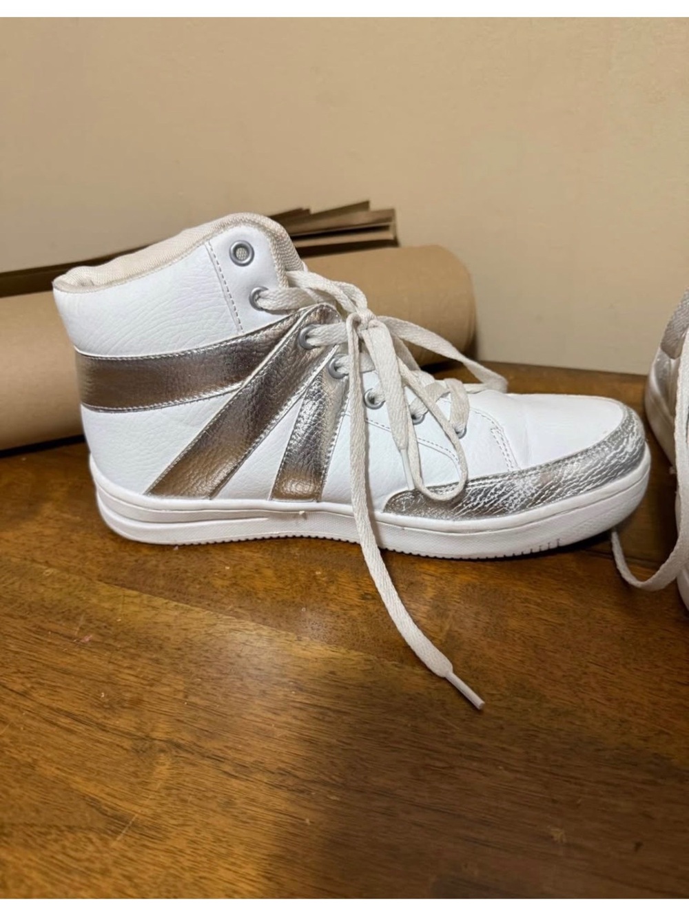 Alexandra white and silver hip hop shoes